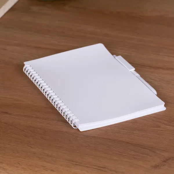 Caderno personalizado 21 x 14 cm misto com suporte Caderno personalizado 21 x 14 cm misto com suporte